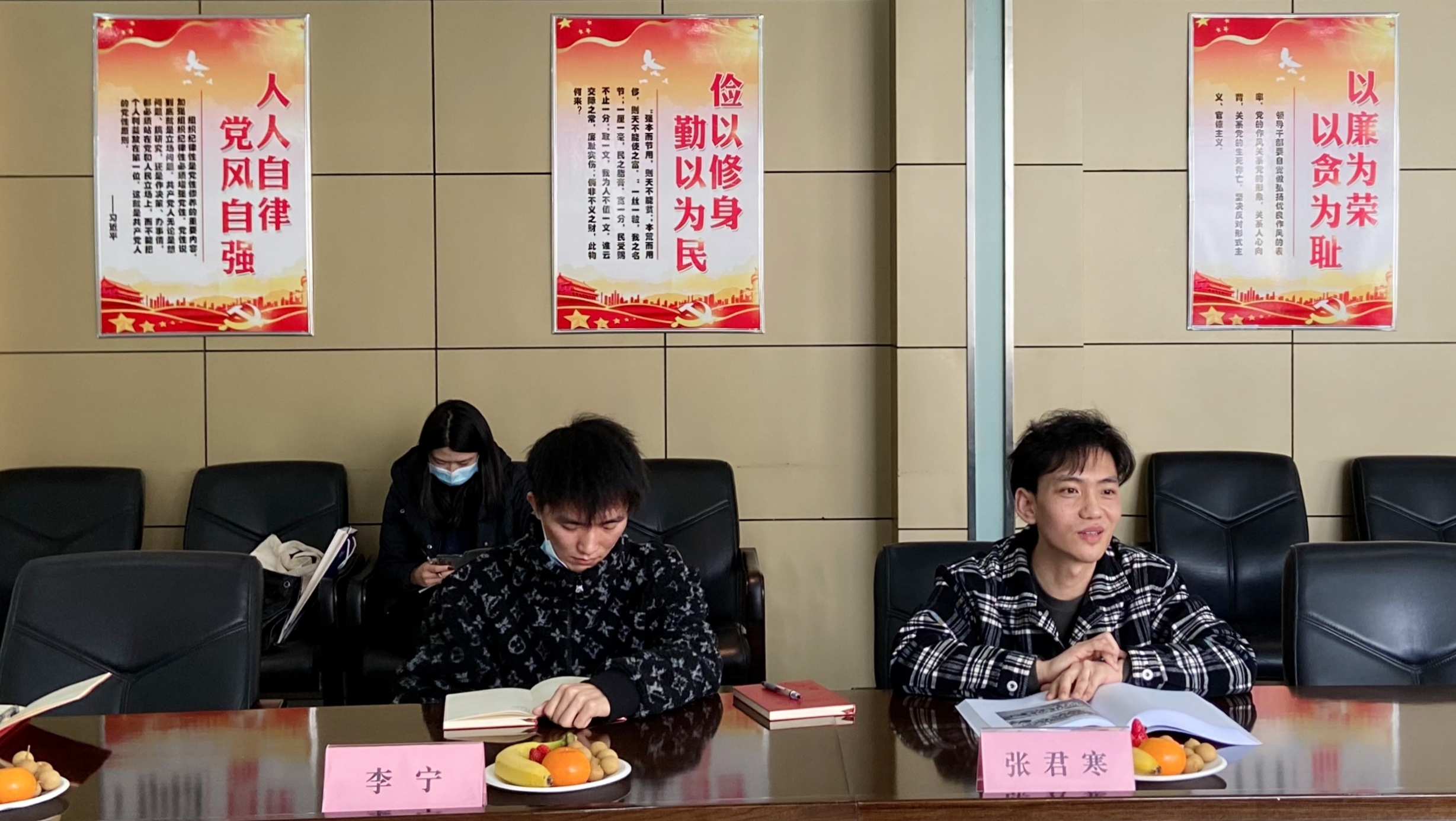 武汉市建设局领导到我院检查培训工作(图1) 武汉市建设局领导到我院检查培训工作(图1)